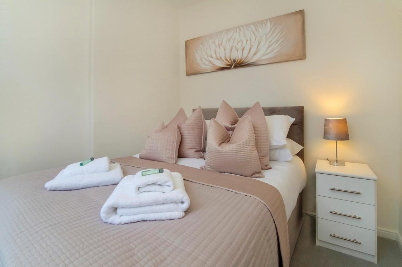 Historic House In The Heart Of York City Centre With Free Parking Extérieur photo